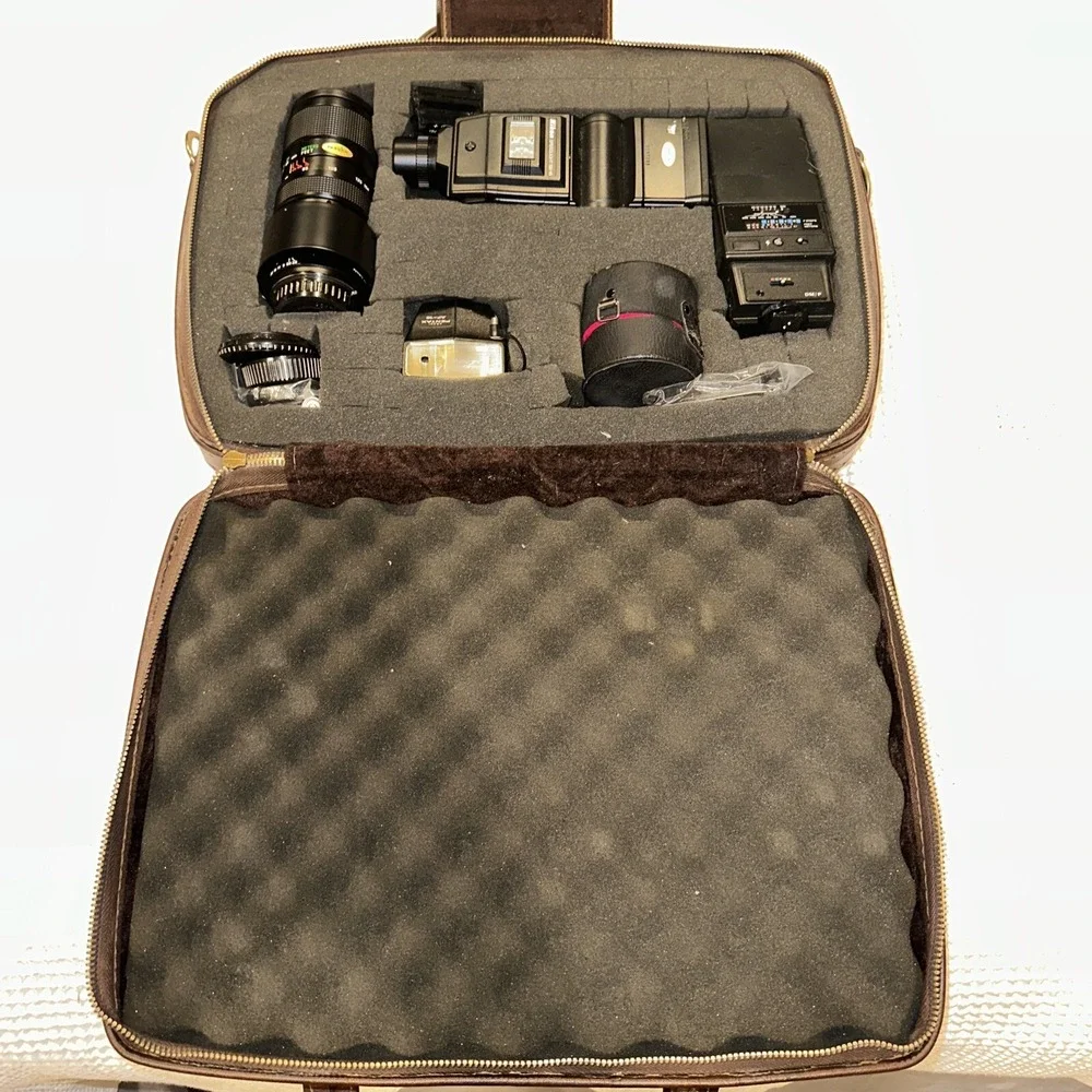 Vivitar 75-205mm f/3.8 MF MC Lens. Nikon Xenom Flash Speed light, PentaxAF, MORE